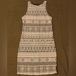 Hollister: White Embroidered Dress